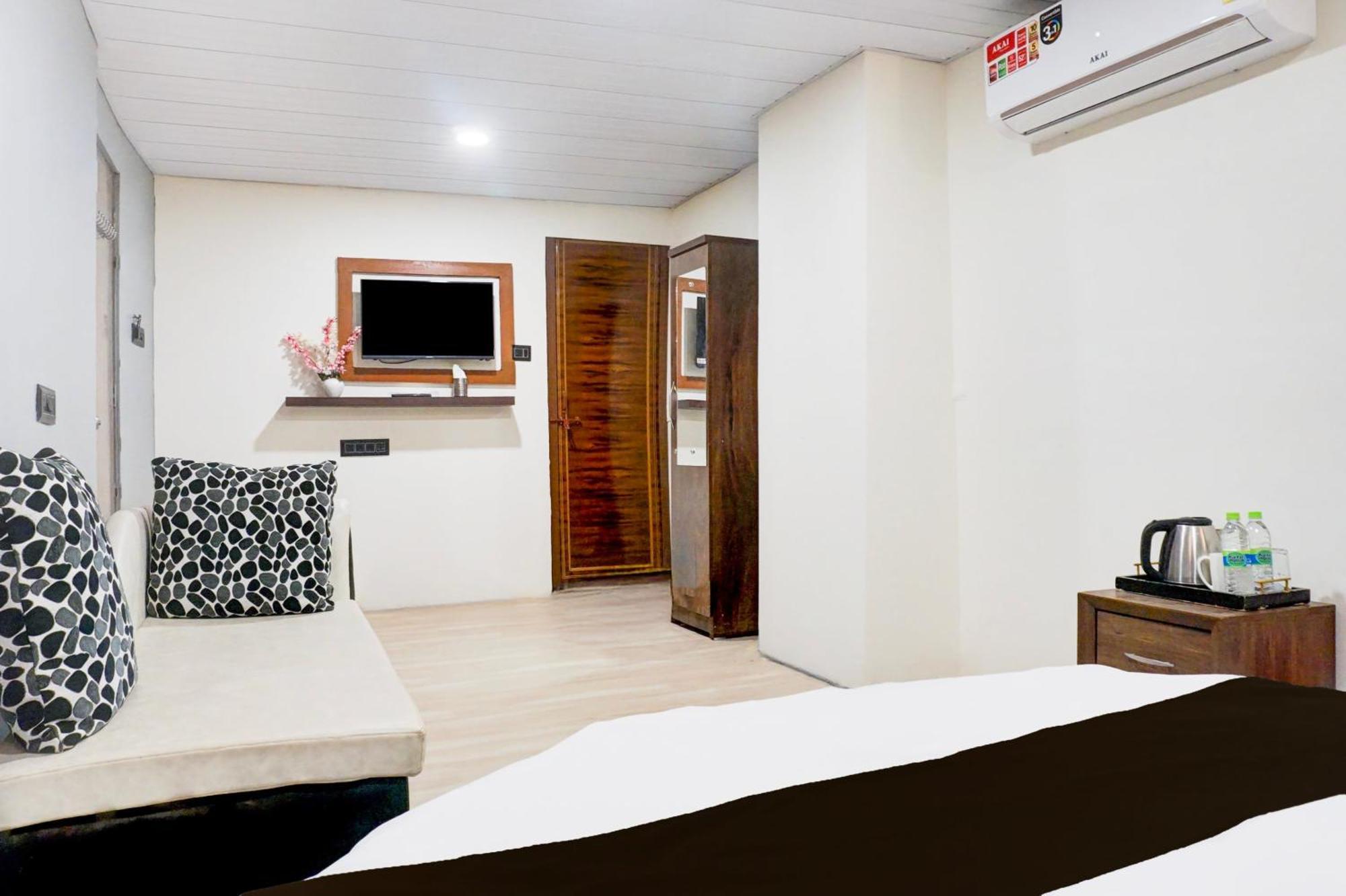 Hotel O The Highstreet Hometel Pune Exterior photo